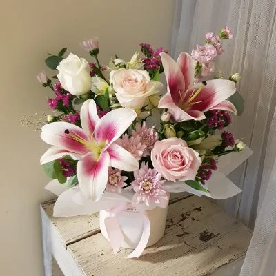Rose & Lily