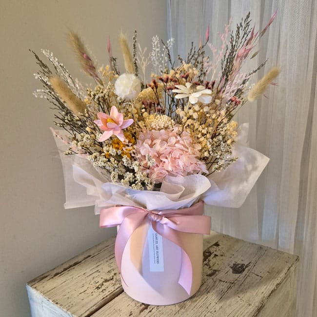 Dried Flower Vase Pink